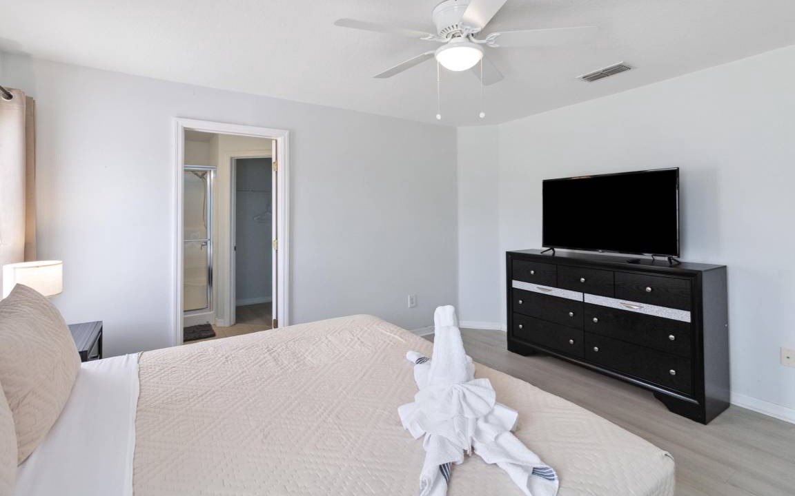 Photo of Bedroom in Sandy Ridge