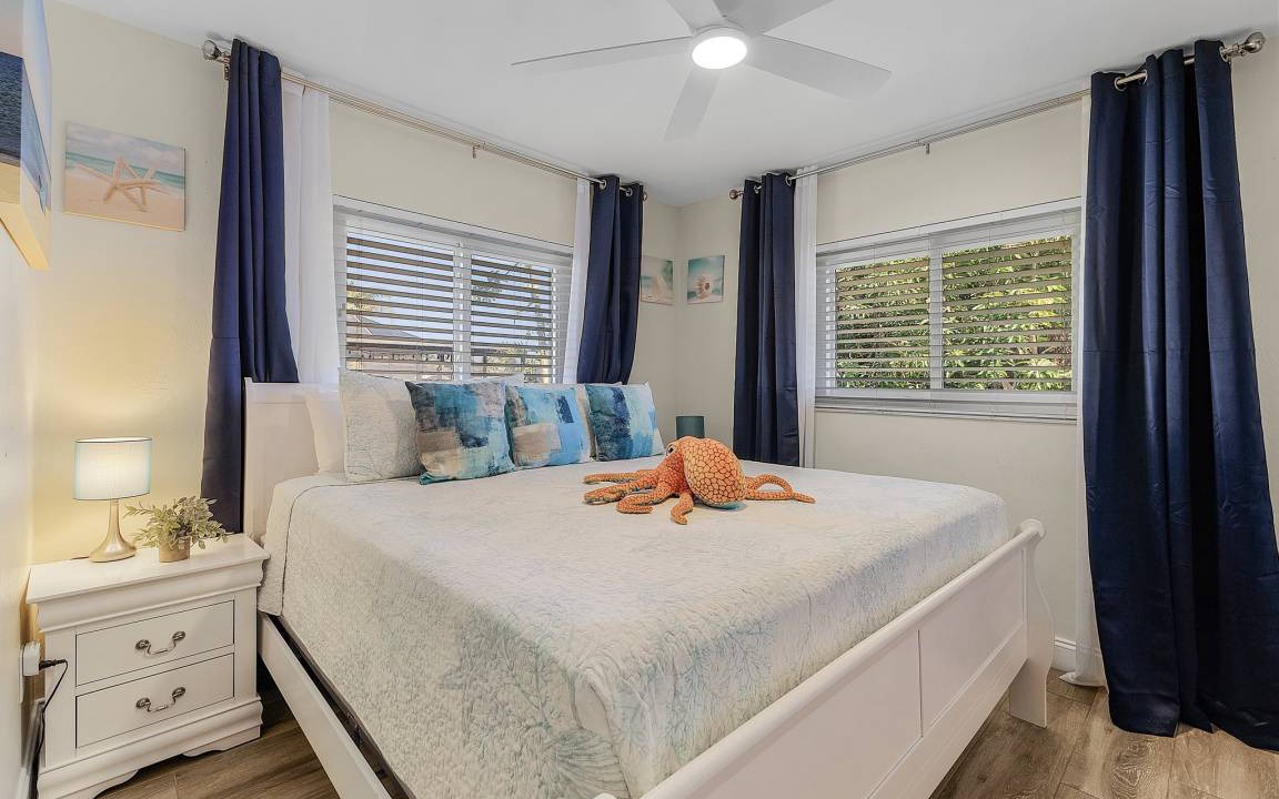 Photo of Bedroom in Pelican