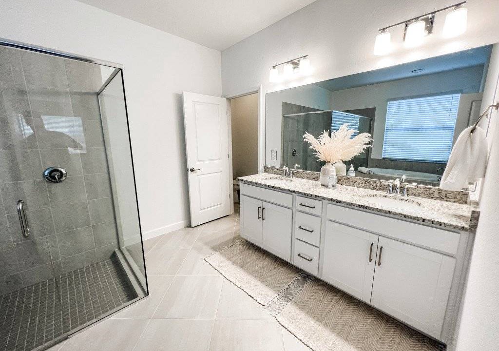 Photo of Bathroom in River Hall