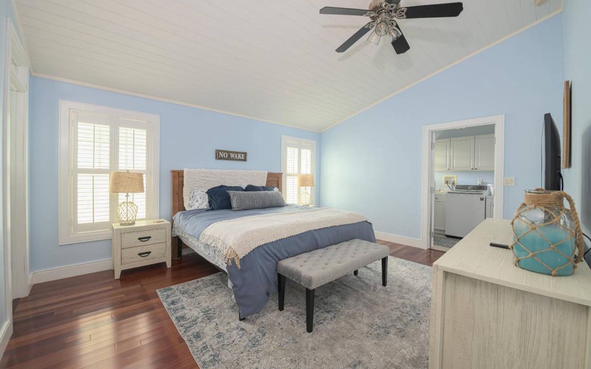 Photo of Bedroom in Bokeelia