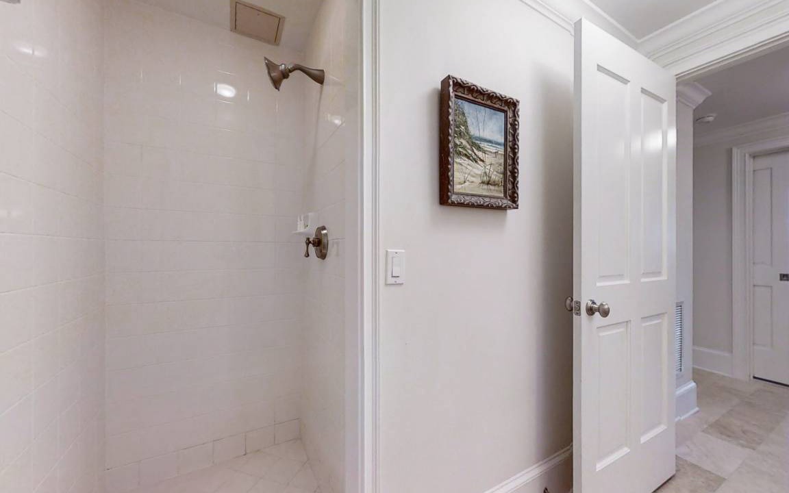 Photo of Bathroom in Fernandina Beach