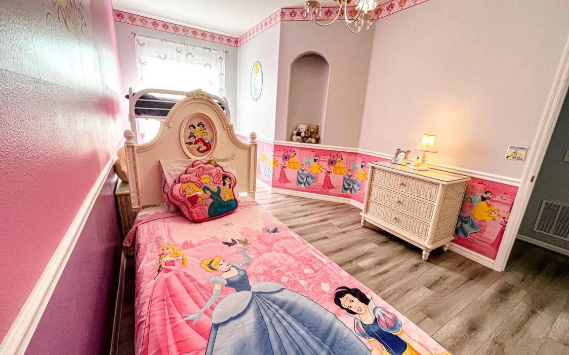 Photo of Bedroom in Ridgewood Lakes