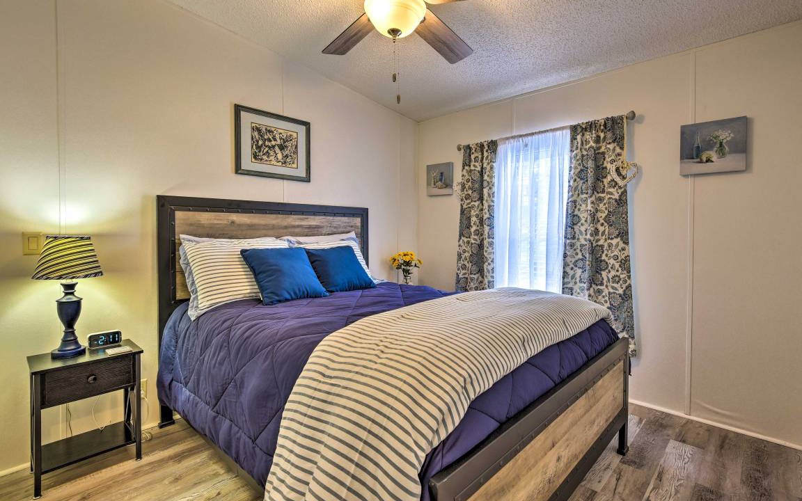 Photo of Bedroom in Crescent City