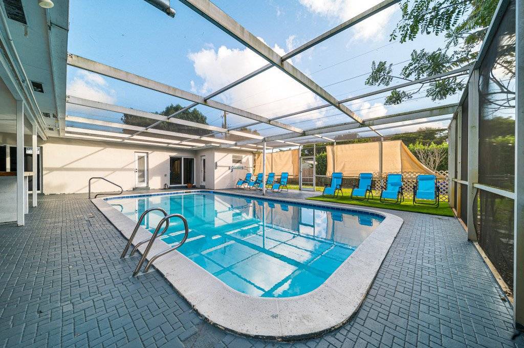 Photo of Outdoor in Hollywood Hills