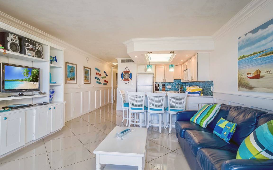 Photo of Livingroom in Captiva