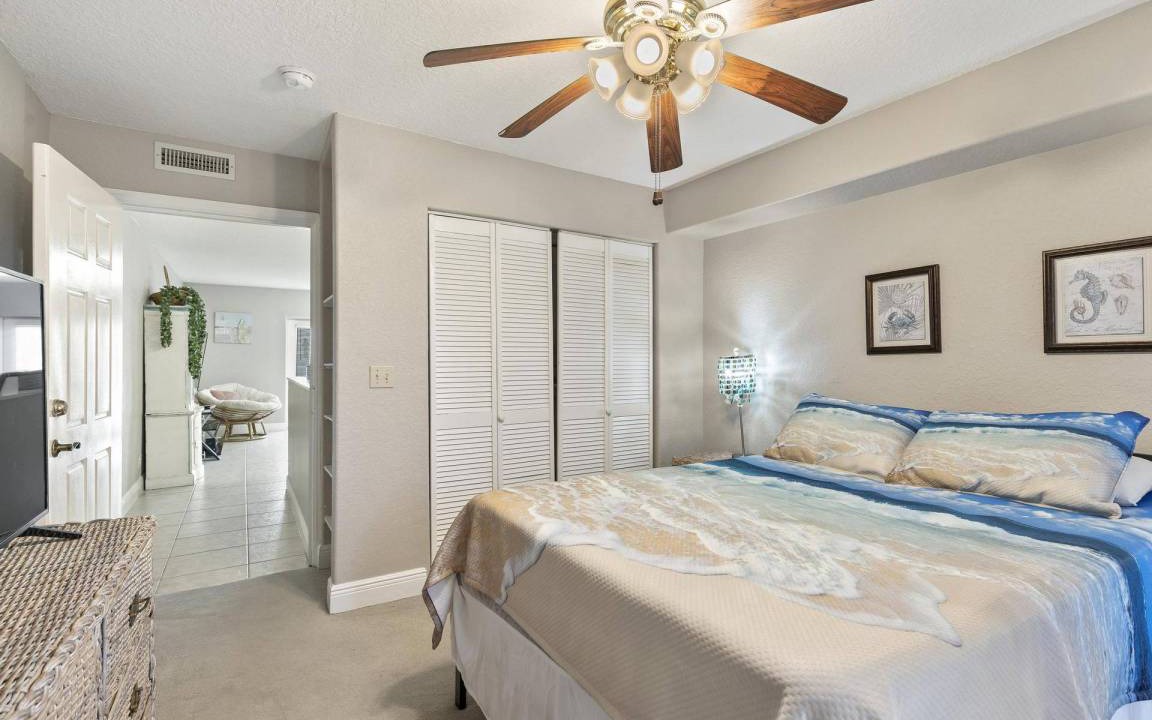 Photo of Bedroom in Beverly Beach