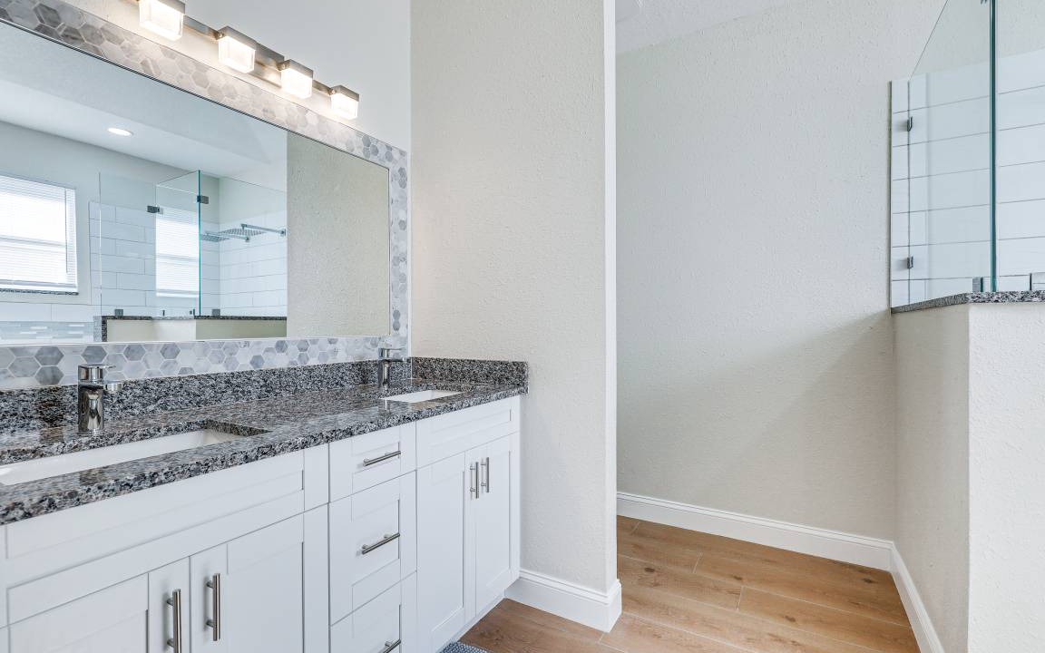Photo of Bathroom in Valrico