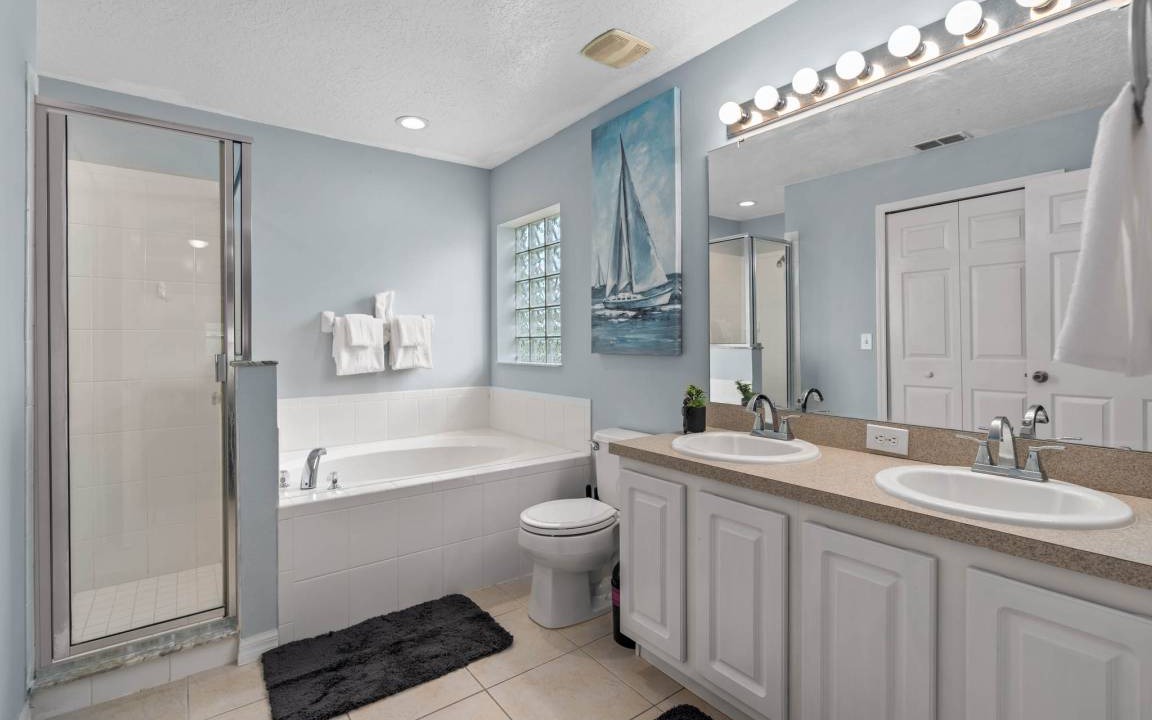 Photo of Bathroom in Legacy Park