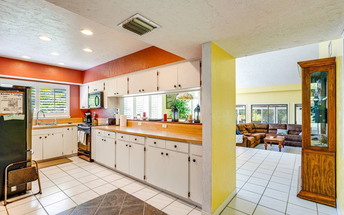 Photo of Kitchen in Haines City