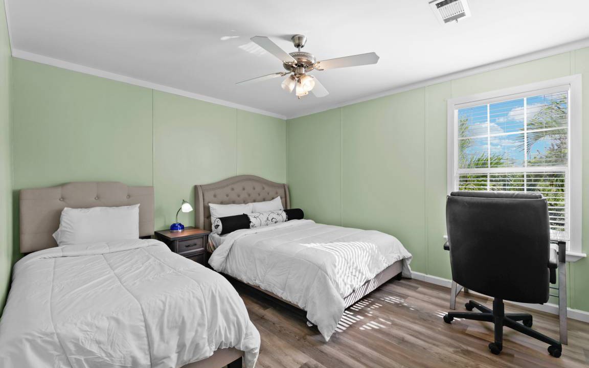 Photo of Bedroom in Saint James City