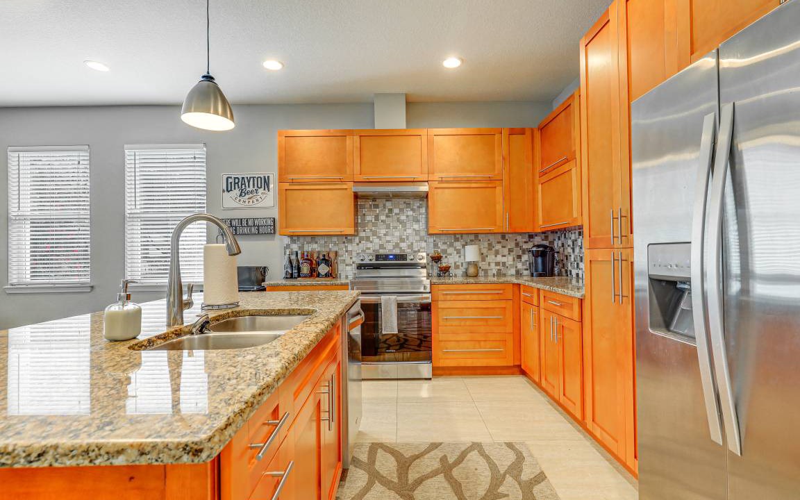 Photo of Kitchen in Carver City - Lincoln Gardens
