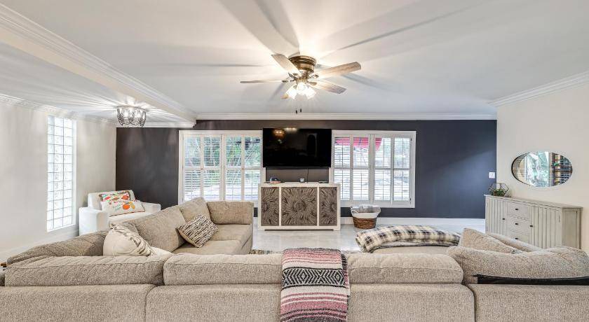 Photo of Livingroom in Lighthouse Point