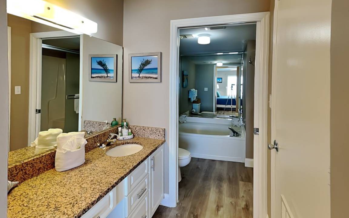 Photo of Bathroom in Seawinds Condo