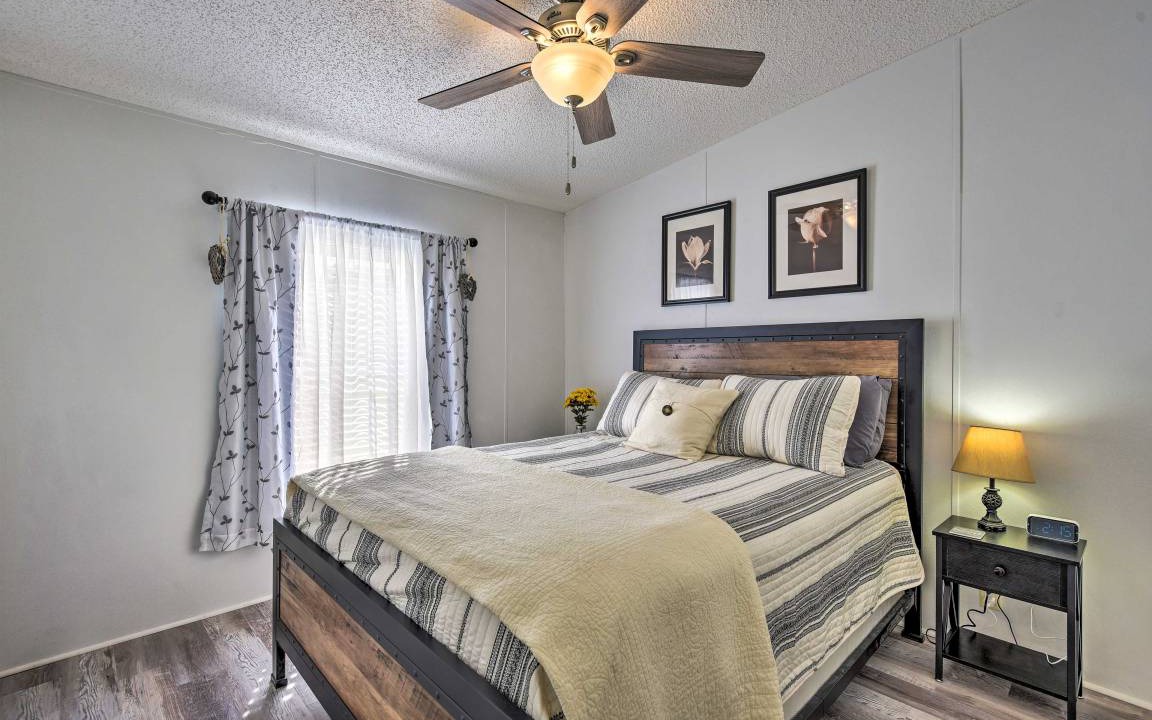 Photo of Bedroom in Crescent City