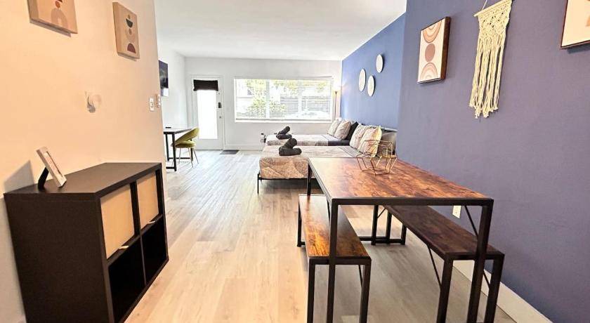 Photo of Livingroom in West Avenue