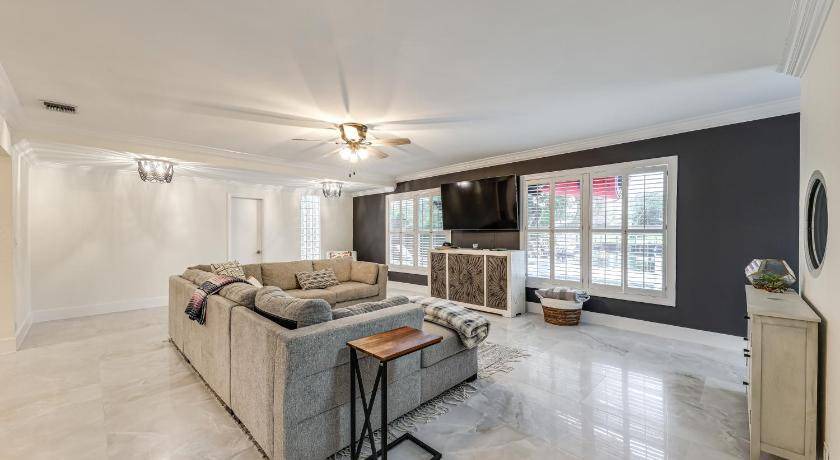 Photo of Livingroom in Lighthouse Point