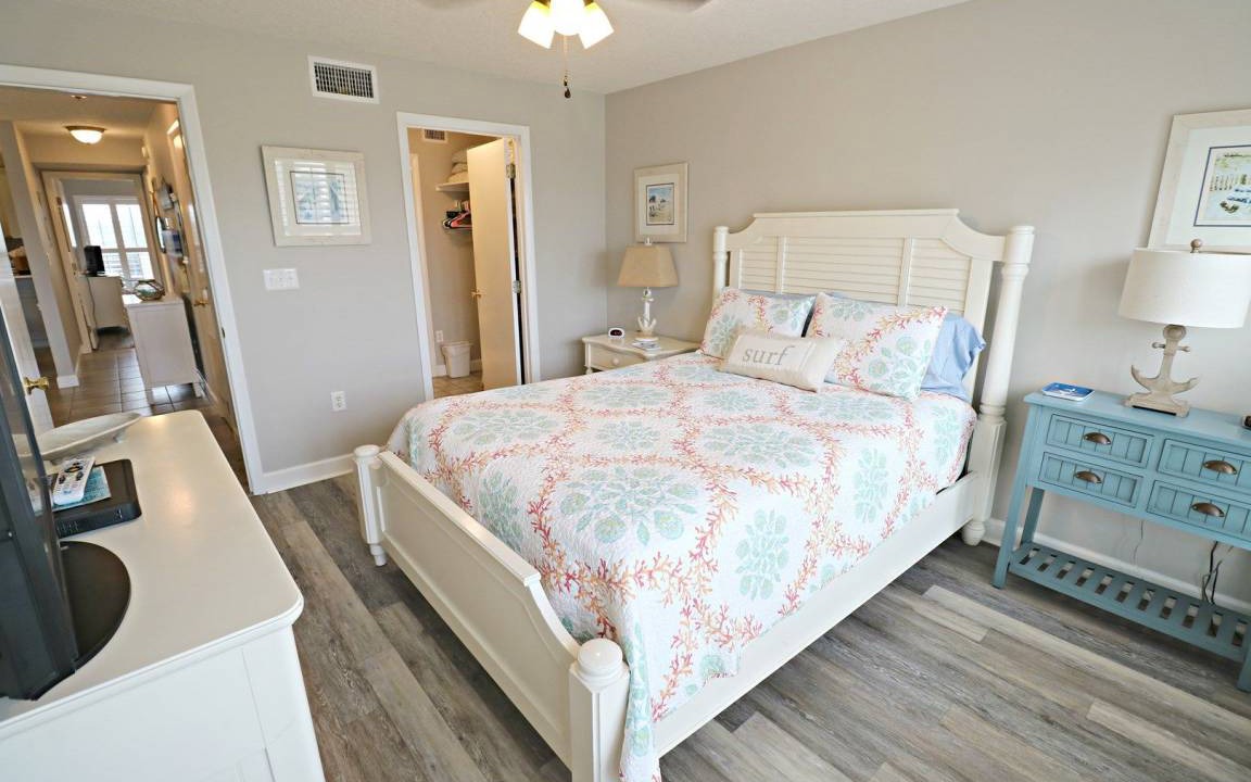 Photo of Bedroom in Crescent Beach