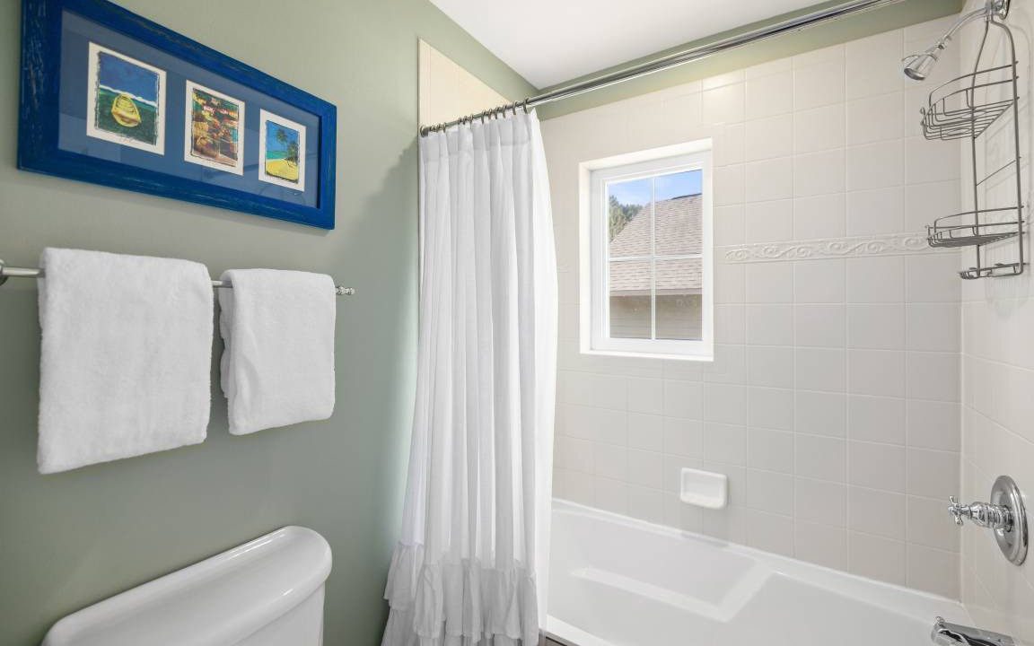 Photo of Bathroom in Laurel Grove