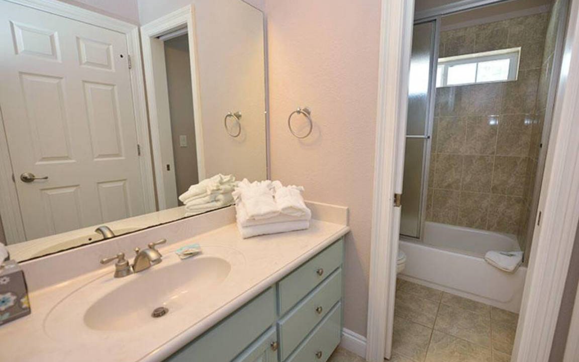 Photo of Bathroom in Plantation