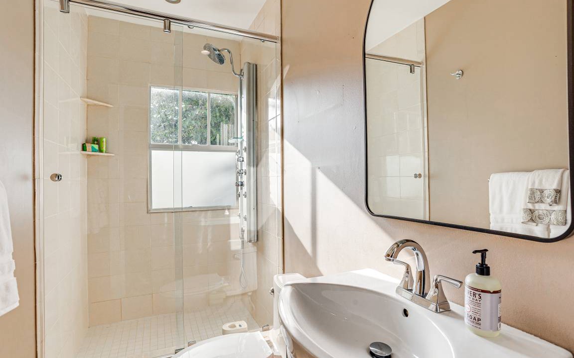 Photo of Bathroom in Old Northwood