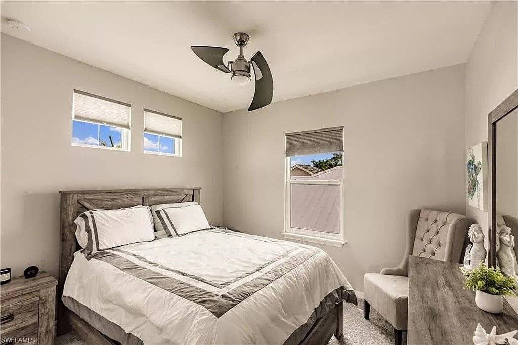 Photo of Bedroom in Naples