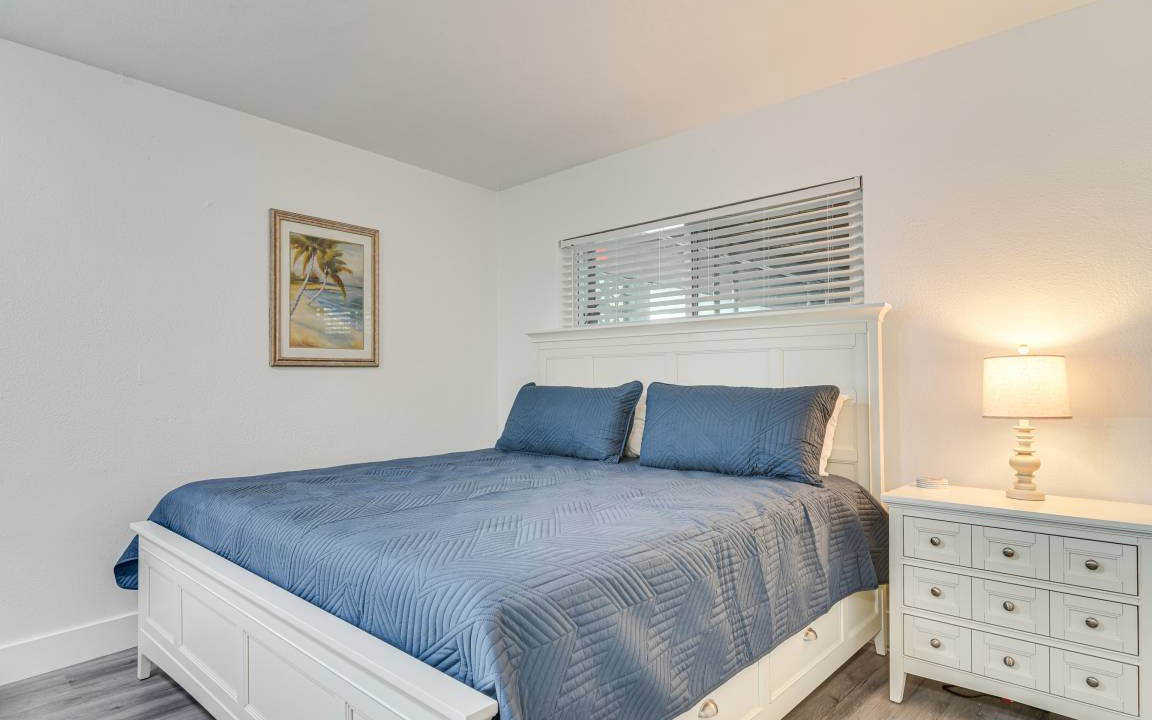 Photo of Bedroom in Pass-a-Grille Historic District