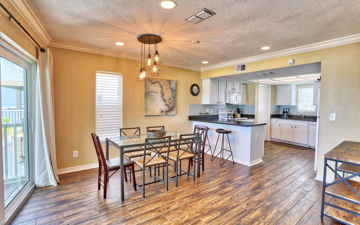 Photo of Kitchen in Treasure Island