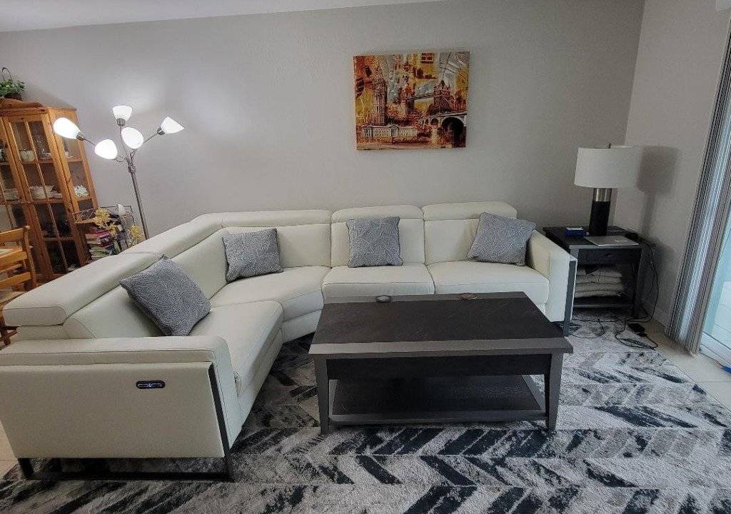 Photo of Livingroom in Palm River Estates