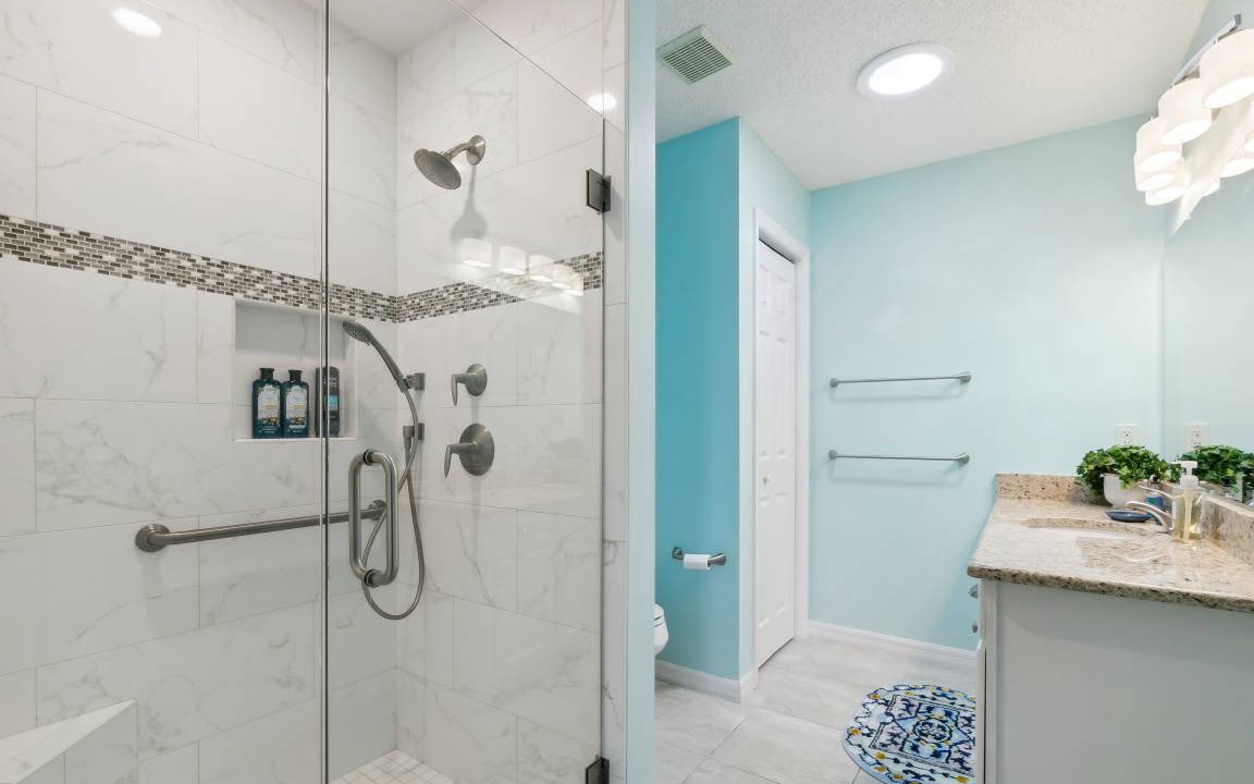 Photo of Bathroom in Lynnhaven