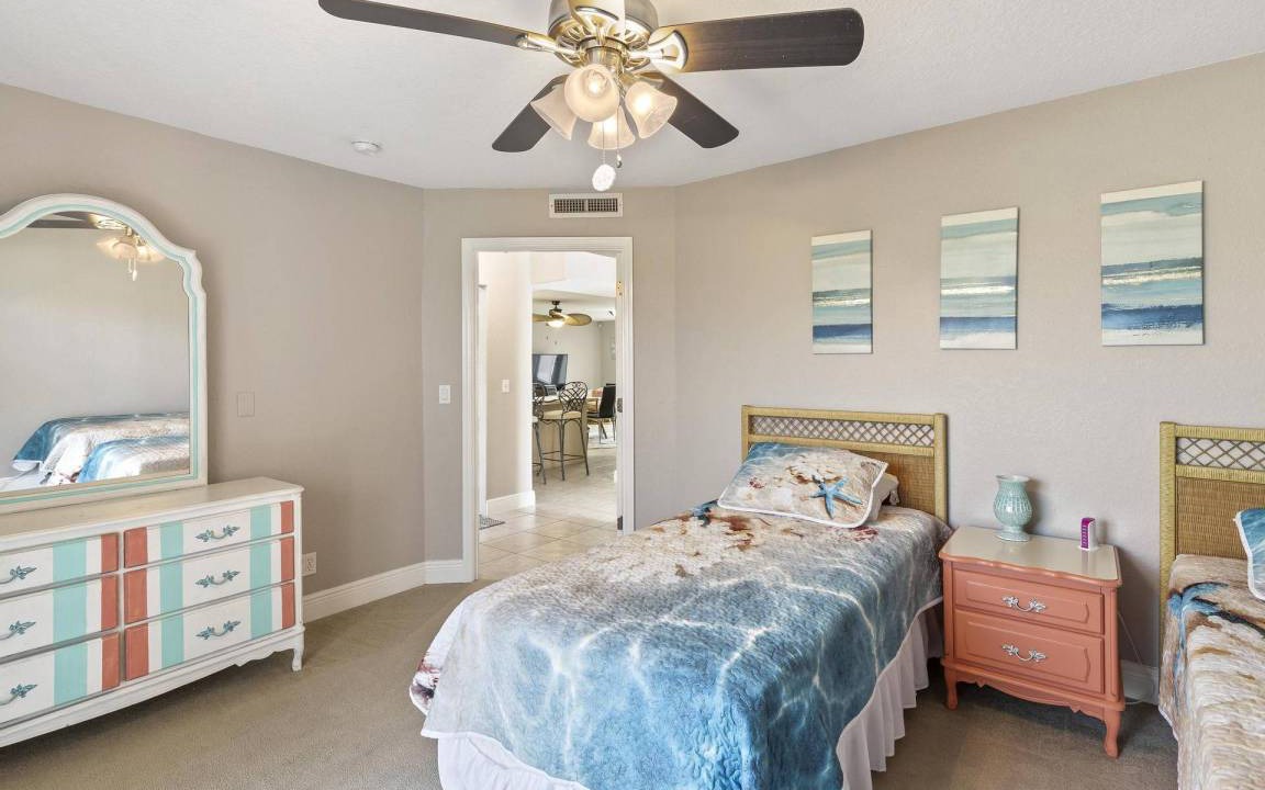 Photo of Bedroom in Beverly Beach