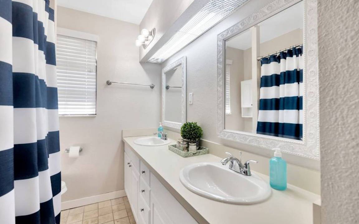 Photo of Bathroom in Allen's Ridge