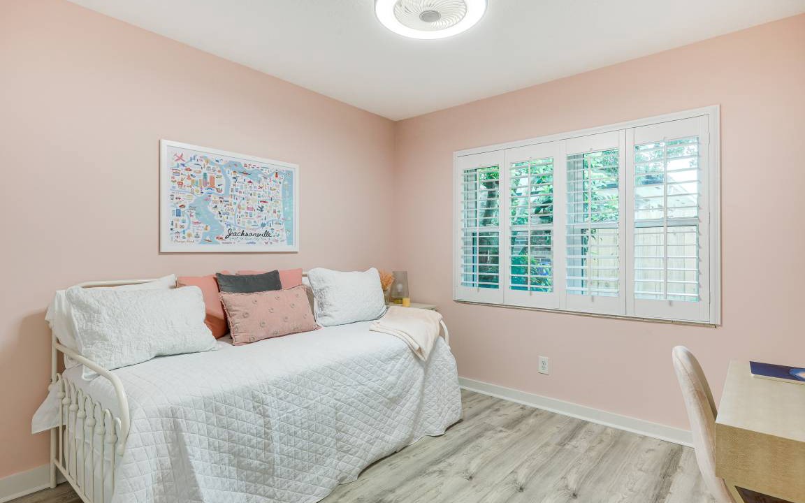 Photo of Bedroom in Dolphin's Cove