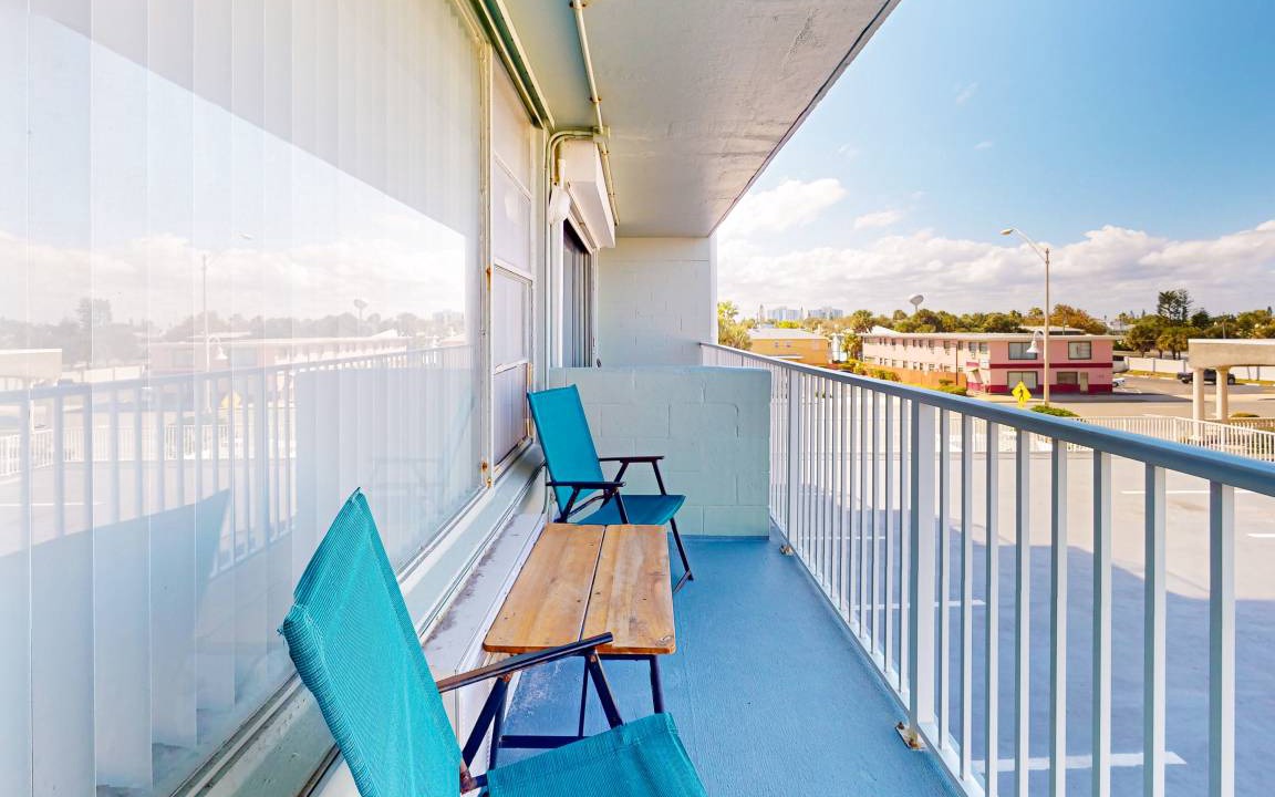 Photo of Patio Balcony in East Daytona
