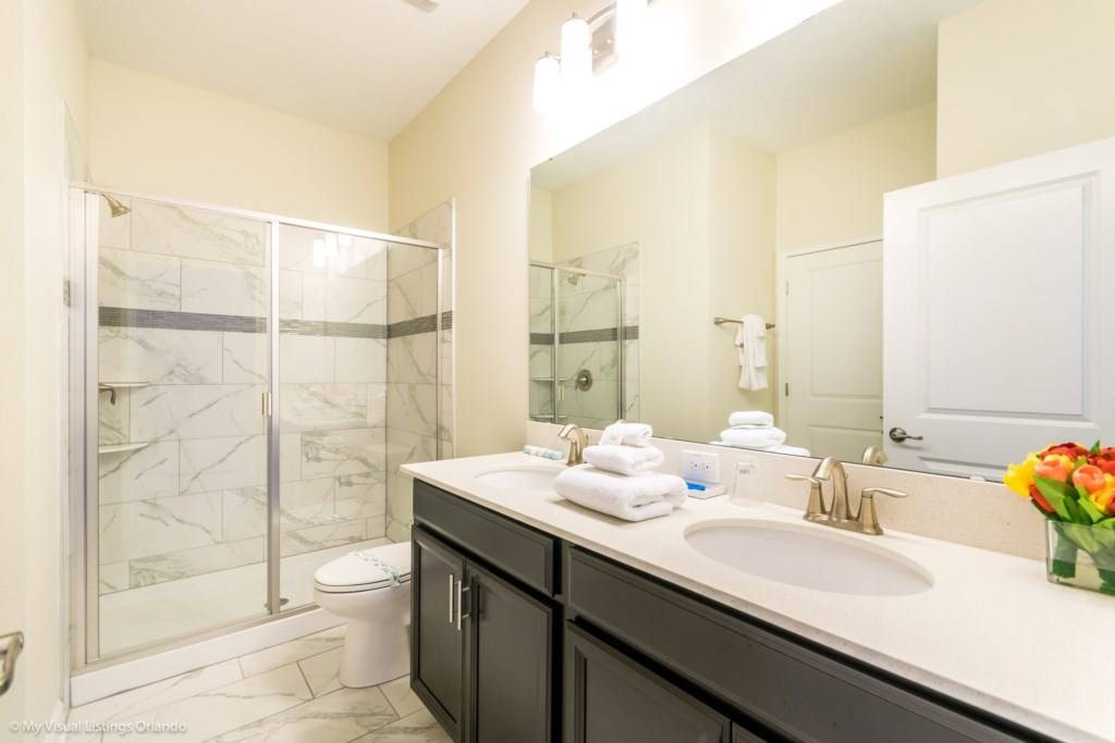 Photo of Bathroom in Sandy Ridge