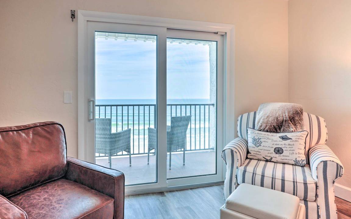 Photo of Livingroom in Daytona Beach Shores
