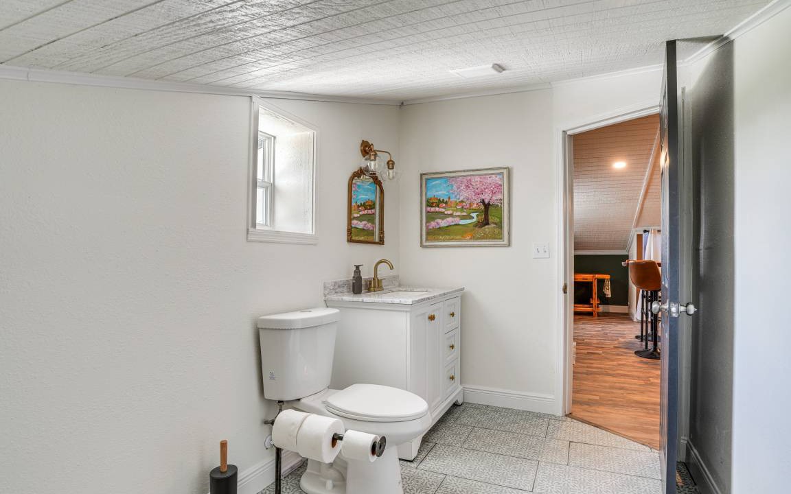 Photo of Bathroom in Pittman