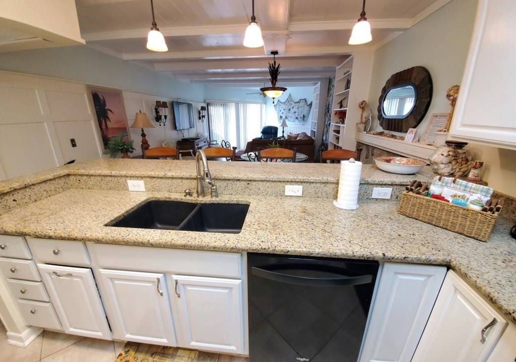 Photo of Kitchen in Butler Beach