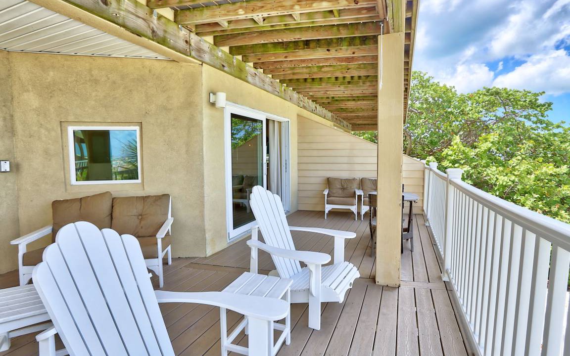 Photo of Patio Balcony in Treasure Island