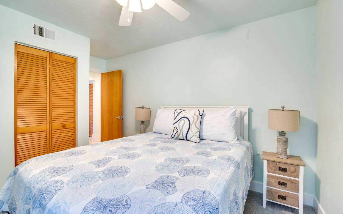 Photo of Bedroom in Cedar Key