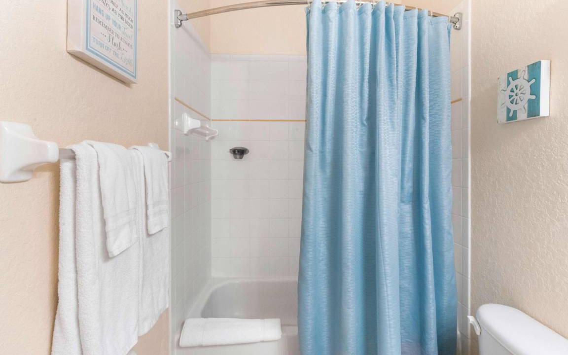 Photo of Bathroom in Bahama Bay