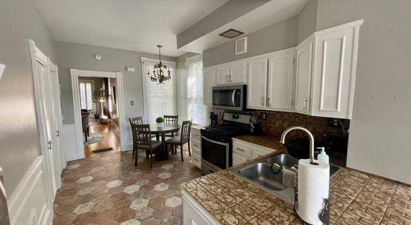 Photo of Kitchen in Five Points