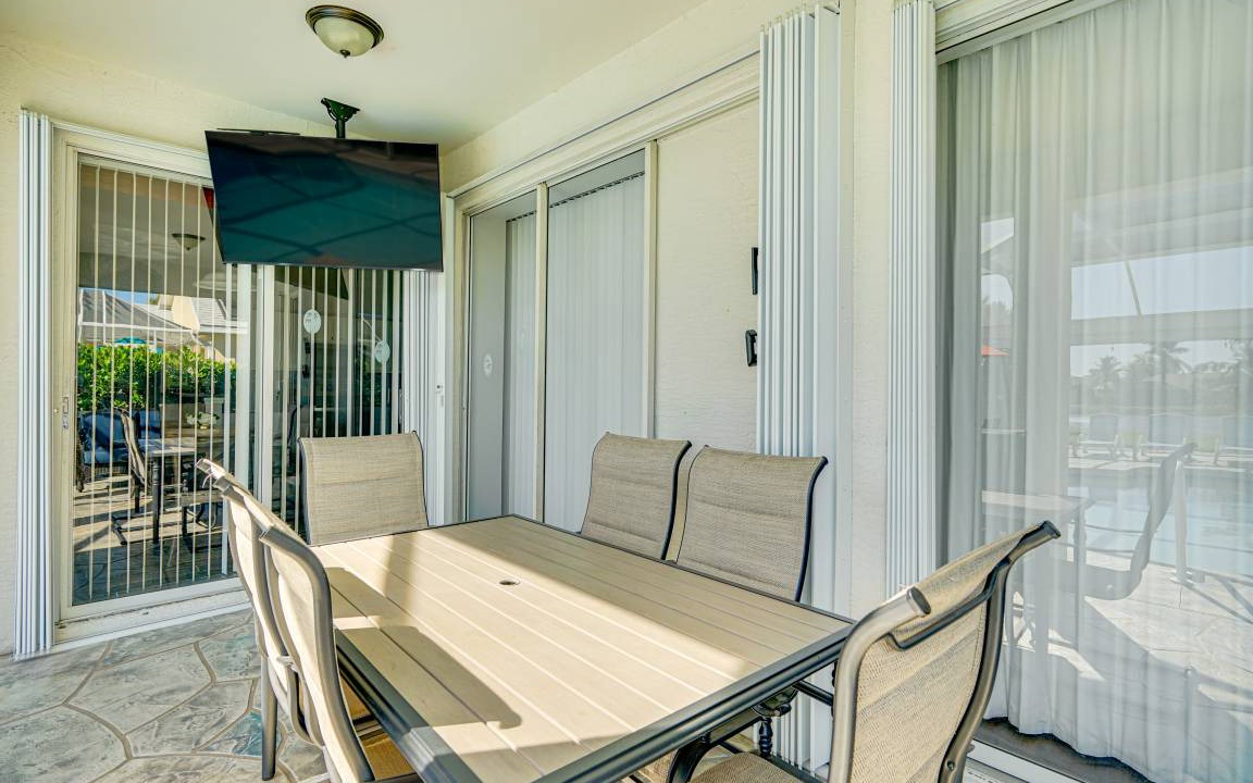 Photo of Patio Balcony in Beachwalk Isles