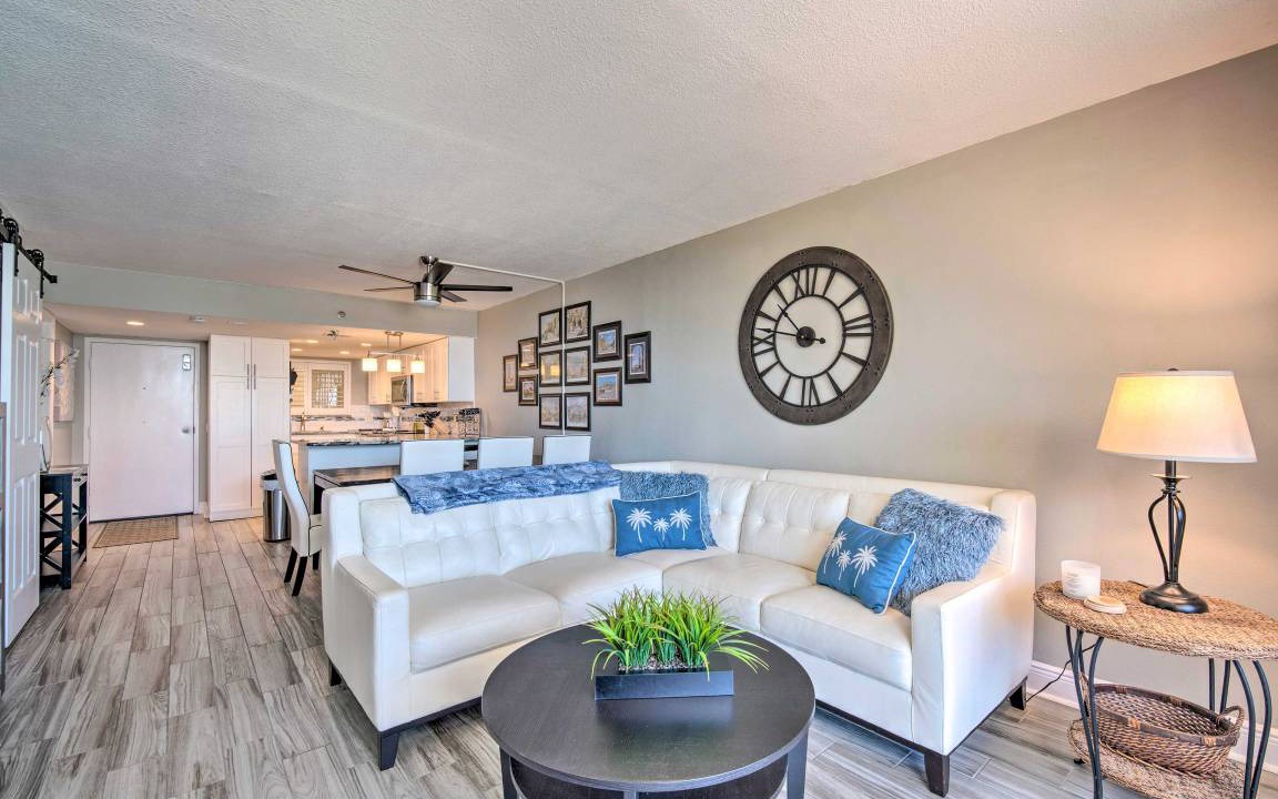 Photo of Livingroom in Hudson