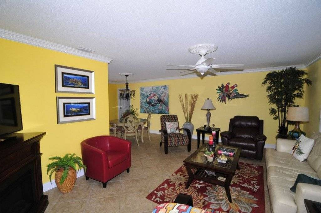 Photo of Livingroom in Bayview Park