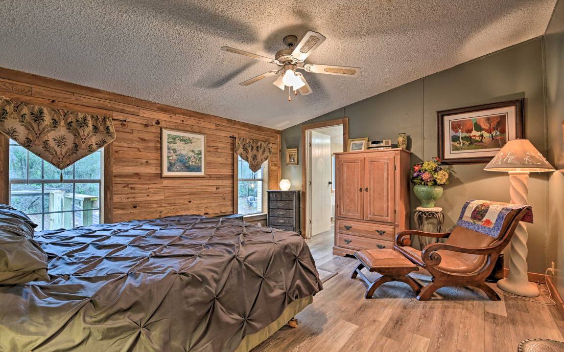 Photo of Bedroom in Silver Springs