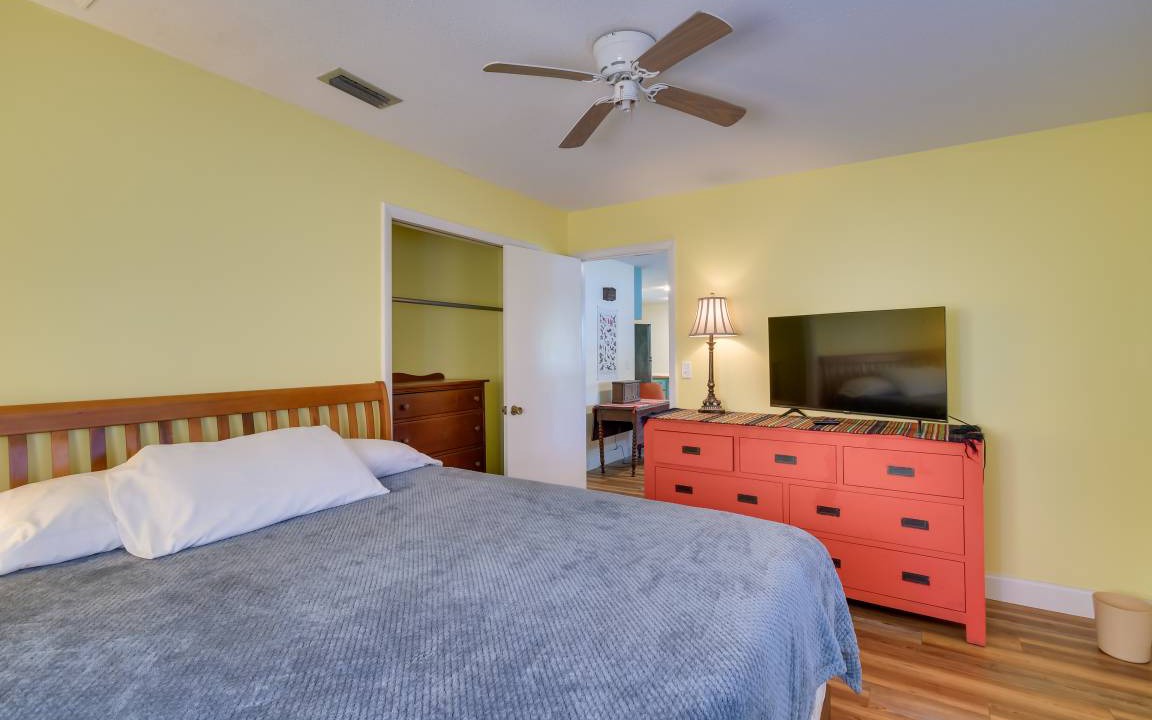 Photo of Bedroom in Hawthorne