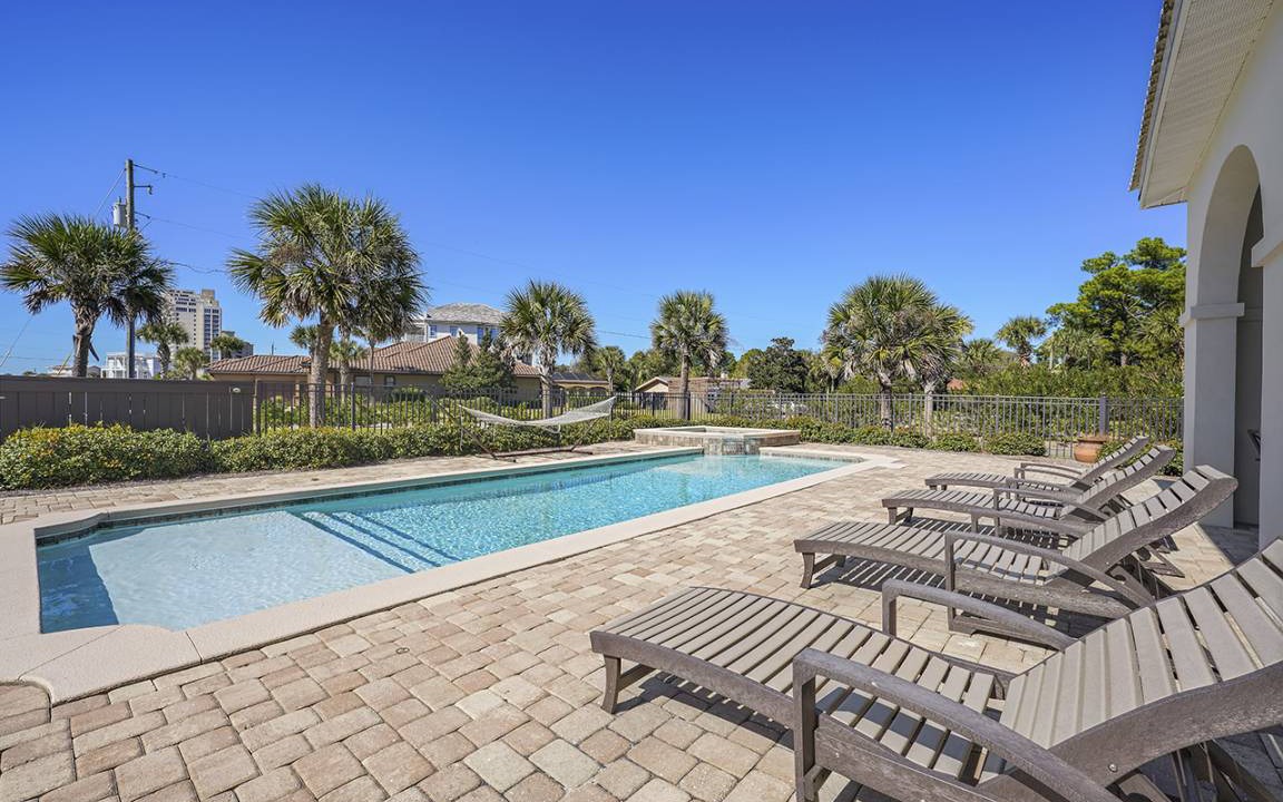 Photo of Others in Gulf Pines