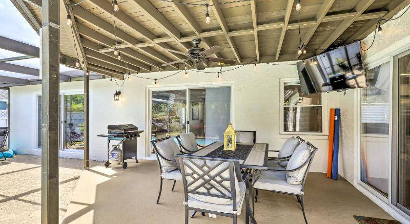 Photo of Patio Balcony in Holiday Lakes West