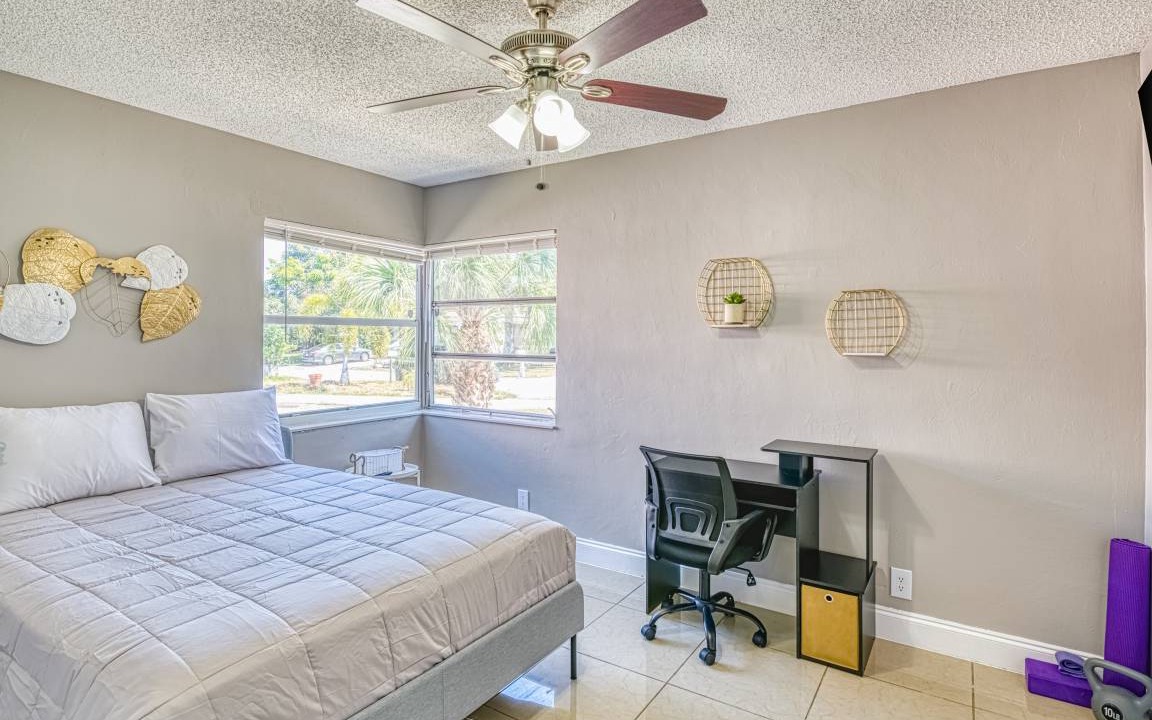 Photo of Bedroom in Deerfield Beach