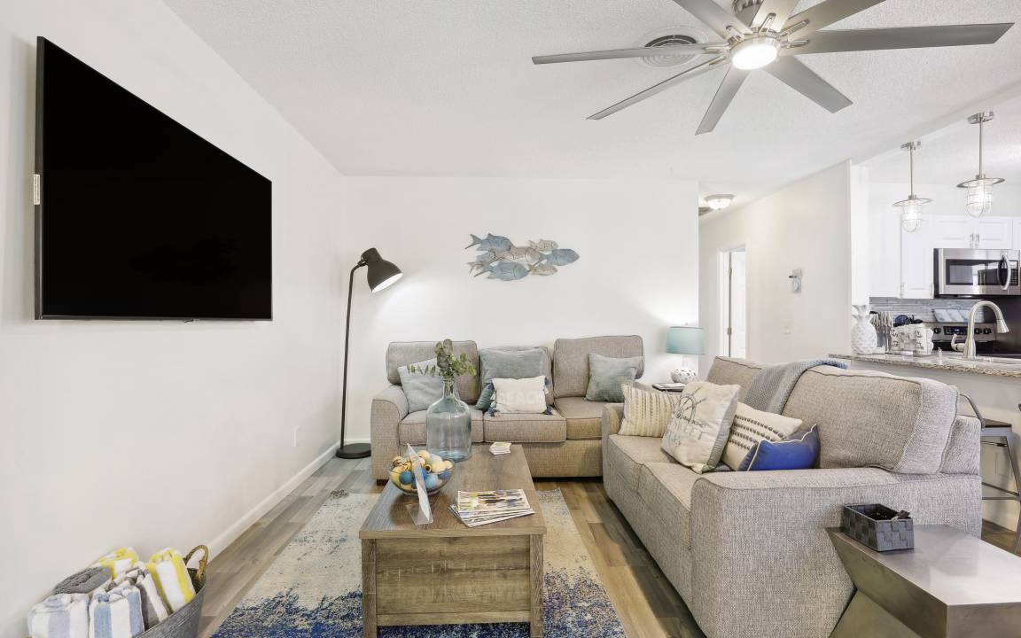 Photo of Livingroom in Beach Club Colony